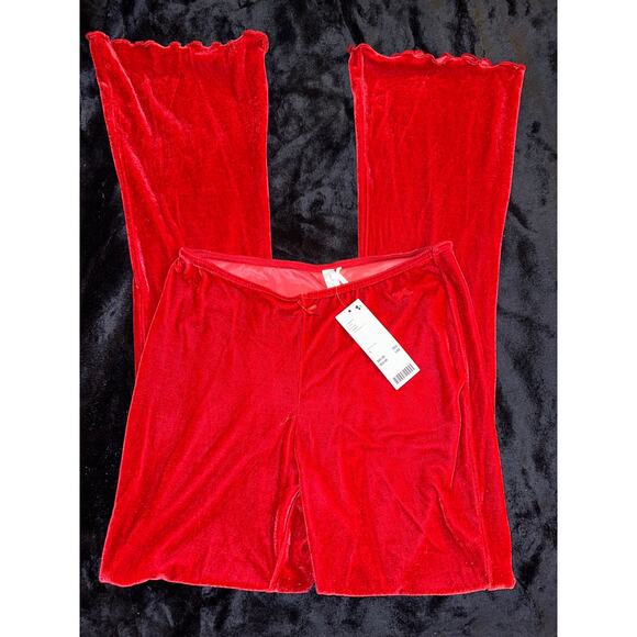 NWT OUT FROM UNDER RED VELVET FLARE PANTS LEGGINGS YOGA SLEEP S URBAN OUTFITTERS - Picture 6 of 11